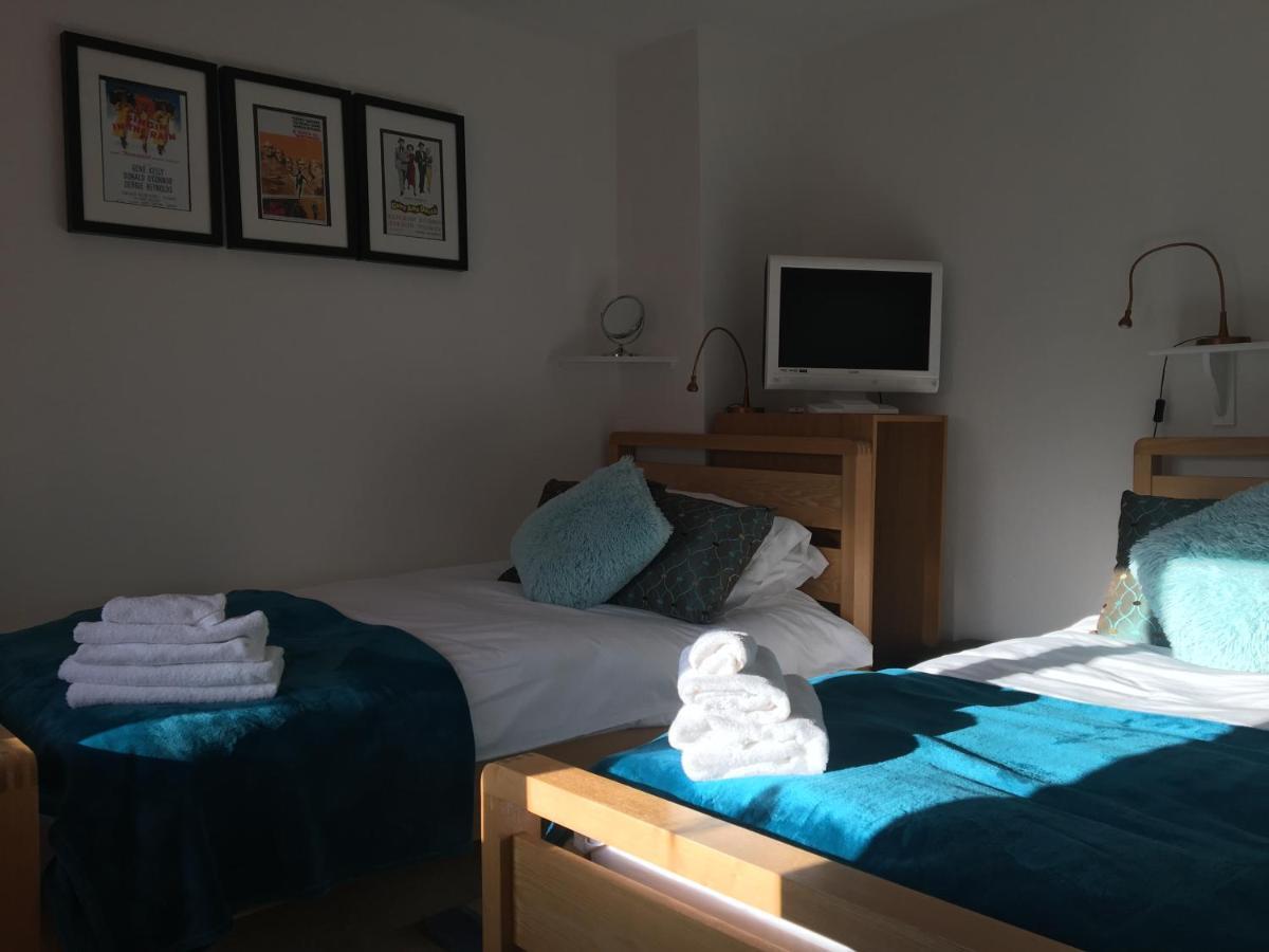 Bright Moments Holiday Home Беверли Экстерьер фото
